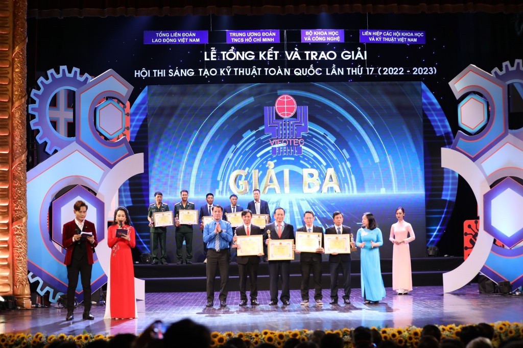 PC Quảng Trị giành giải Nhì tại Hội thi sáng tạo kỹ thuật toàn quốc (lần thứ 17)