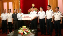 Vinacomin ủng hộ Cảnh sát biển và Kiểm ngư Việt Nam