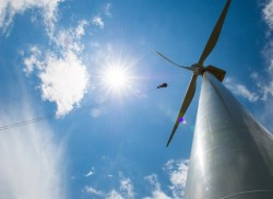 Kon Tum đề xuất bổ sung 9 dự án điện gió và lưới truyền tải vào Quy hoạch