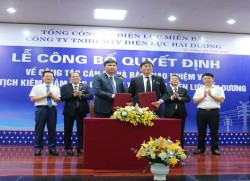 Công bố quyết định bổ nhiệm Chủ tịch kiêm Giám đốc PC Hải Dương