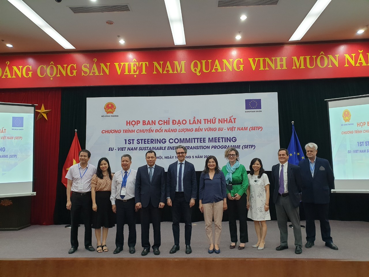 Khởi động ‘Chương trình chuyển đổi năng lượng bền vững Việt Nam - EU’
