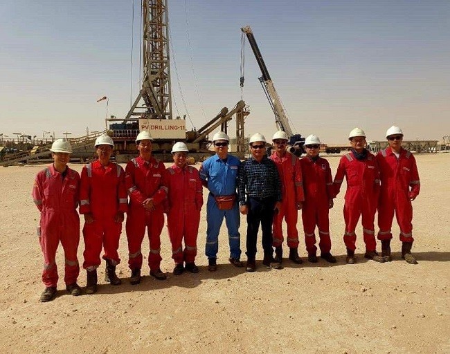 Chủ tịch HĐQT PV Drilling động viên, khích lệ người lao động làm việc tại Algeria