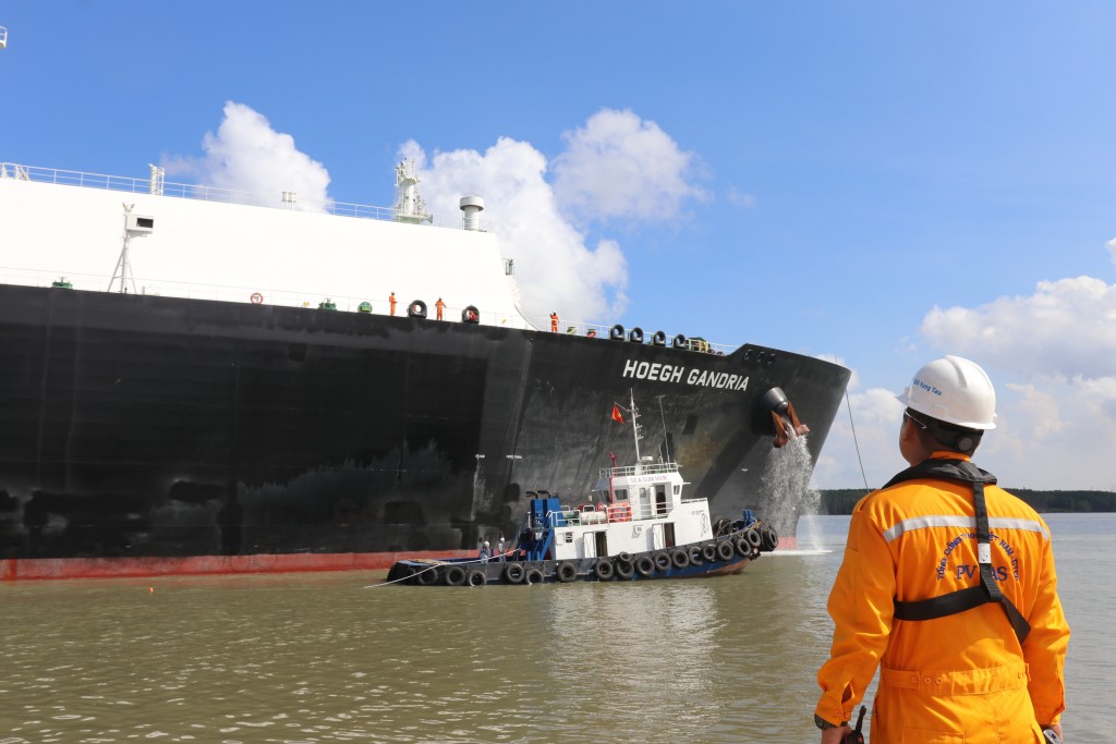 PV GAS nhận chuyến tàu LNG thứ 3 về Việt Nam
