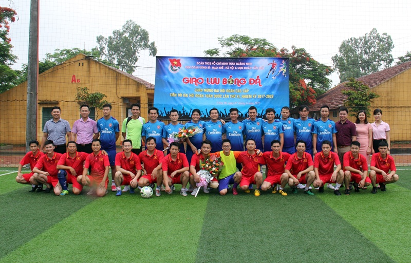 Đoàn thanh niên than Quảng Ninh giao lưu bóng đá