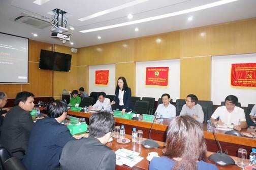 PVFCCo chia sẻ kinh nghiệm chứng khoán cho Lào