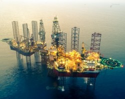 Khai thác dầu của Vietsovpetro tiếp tục gặp khó khăn