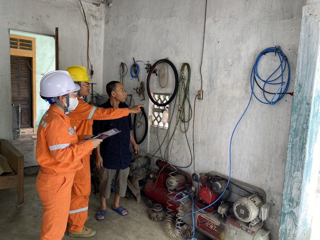 Điện lực Lộc Hà: Cảnh báo hóa đơn tiền điện tăng trong mùa nắng nóng
