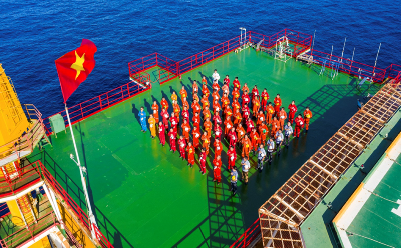 Xí nghiệp Khai thác Dầu khí - Xây dựng văn hoá dầu khí đặc trưng trên công trình biển