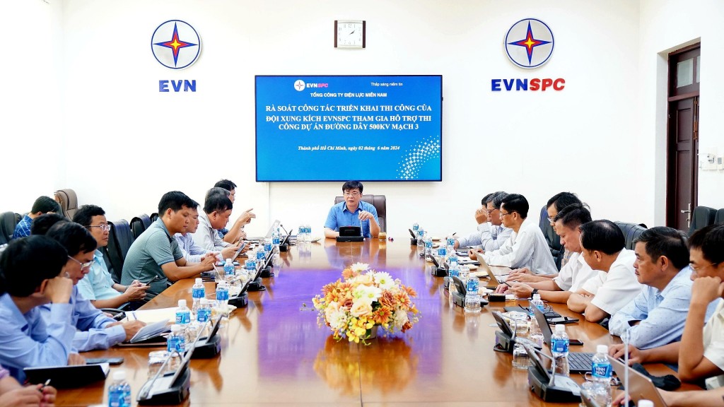 Đội xung kích EVNSPC nỗ lực thi công dự án đường dây 500kV mạch 3