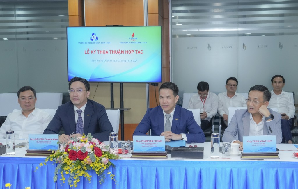 Tổng công ty Khí Việt Nam và Trường Đại học Bách khoa ký thỏa thuận hợp tác