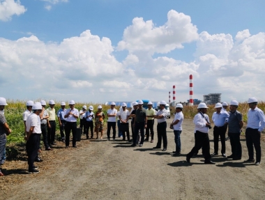 Bàn tháo gỡ khó khăn, nâng cao hiệu quả tiêu thụ tro xỉ tại Nhiệt điện Duyên Hải