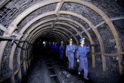 Than Dương Huy với mục tiêu khai thác 2,1 triệu tấn than trong năm 2012