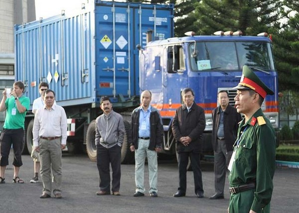 Theo đó, vào tháng 9-2007 Việt Nam cũng đã chuyển về Nga 35 thanh nhiên liệu HEU chưa qua sử dụng của lò Đà Lạt và nhận lại 36 thanh nhiên liệu LEU chưa qua sử dụng do Nga chế tạo.