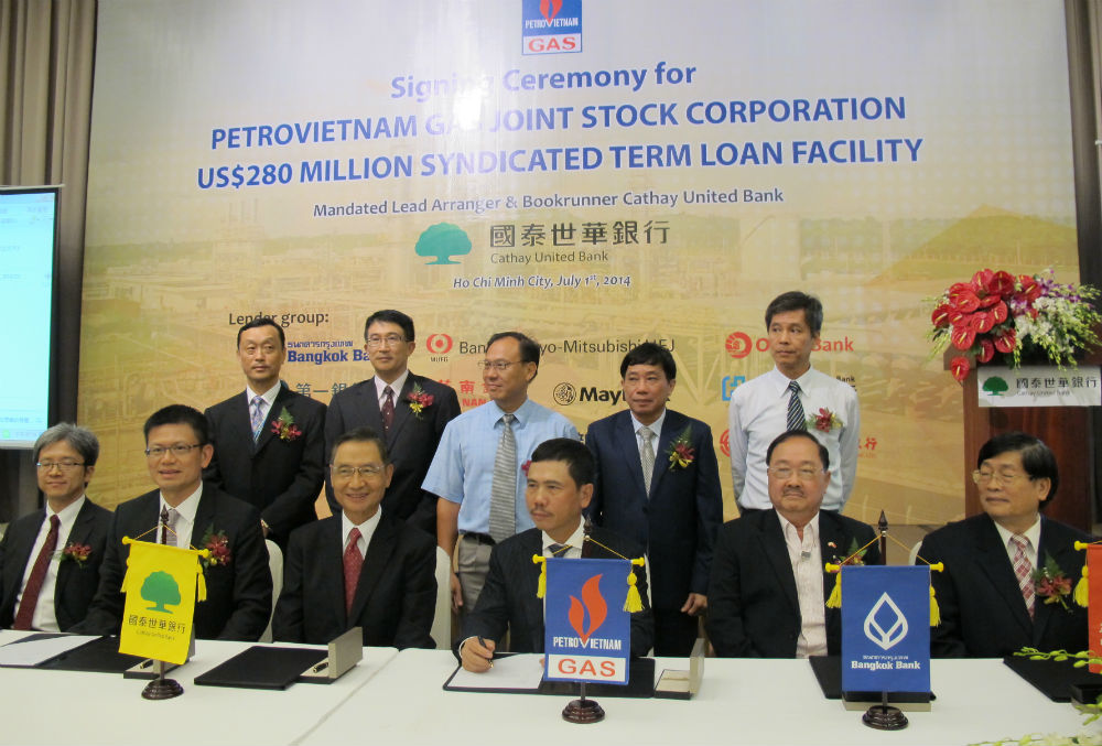 Ký hợp đồng tín dụng dự án đường ống dẫn khí Nam Côn Sơn 2