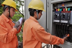 EVN HANOI khắc phục xong sự cố do vi phạm hành lang lưới điện