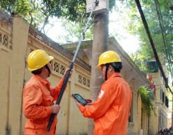 EVN HANOI áp dụng công nghệ tiên tiến ghi chỉ số công tơ