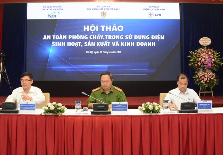 Tăng cường đảm bảo an toàn phòng cháy trong sử dụng điện