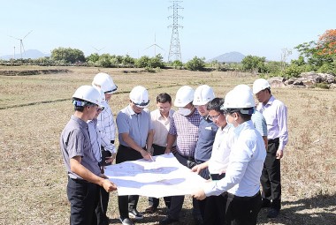 Đôn đốc tiến độ các dự án truyền tải điện tại Ninh Thuận