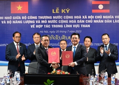 Việt Nam - Lào ký bản ghi nhớ về hợp tác trong lĩnh vực than