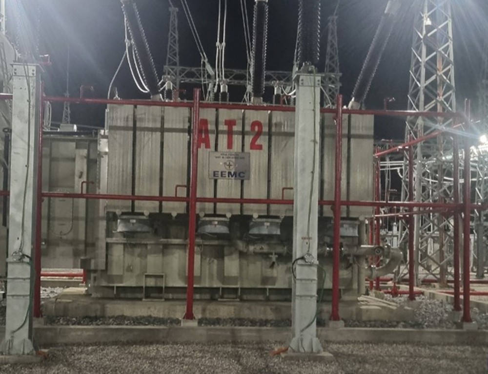 Đóng điện dự án nâng công suất Trạm biến áp 220 kV Yên Hưng (Quảng Ninh)