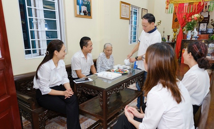 CADI-SUN thăm và tri ân mẹ Việt Nam Anh hùng