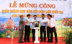 Mừng công hoàn thành 100% số xã tỉnh Lai Châu có điện
