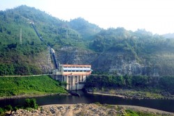 Thủy điện miền Trung, Tây Nguyên gặp khó do thiếu nước