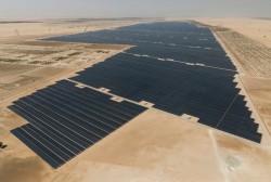 Ký hợp đồng mua bán điện dự án điện mặt trời lớn nhất thế giới tại Abu Dhabi