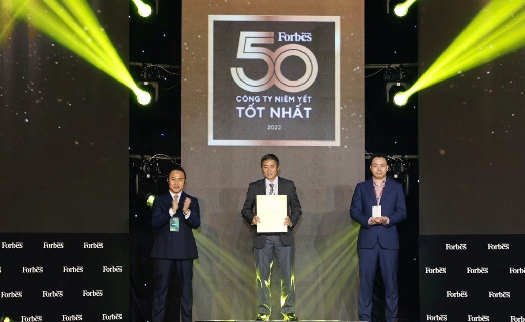 PVFCCo được vinh danh ‘Top 50 công ty niêm yết tốt nhất Việt Nam năm 2022’