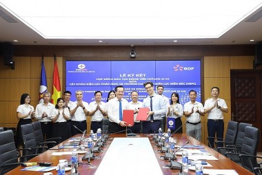NEPC và EDF ký kết hợp đồng đào tạo giảng viên hotline 35 kV