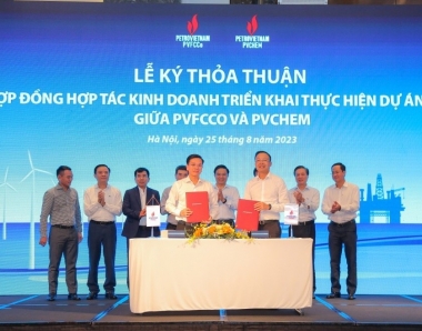 PVFCCo và PVChem ký hợp đồng triển khai dự án Nhà máy sản xuất nước Oxy già