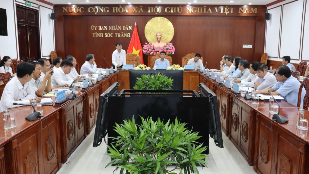 Tỉnh Sóc Trăng và EVNSPC bàn tháo gỡ khó khăn trong đầu tư các công trình điện