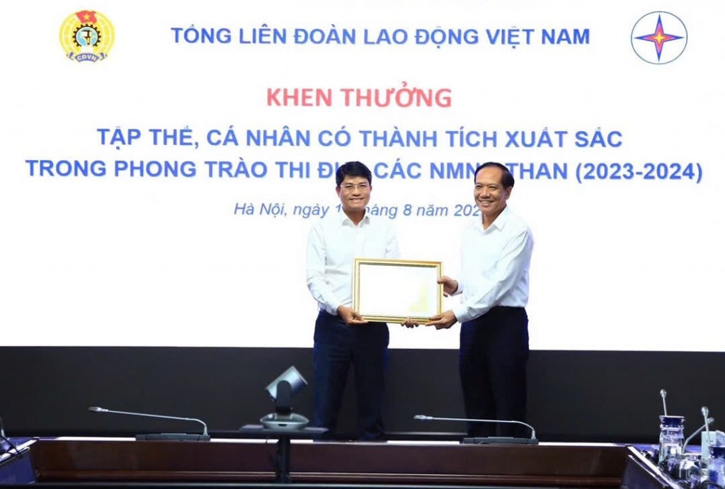 Nhiệt điện Nghi Sơn được nhận bằng khen trong phong trào thi đua các nhà máy điện than