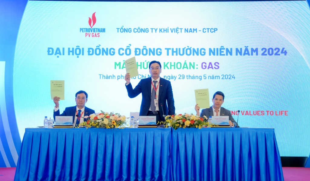 PV GAS chốt danh sách chia cổ tức năm 2023 và phát hành cổ phiếu tăng vốn