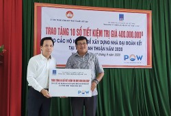PV Power trao sổ tiết kiệm cho các hộ nghèo tại Ninh Thuận
