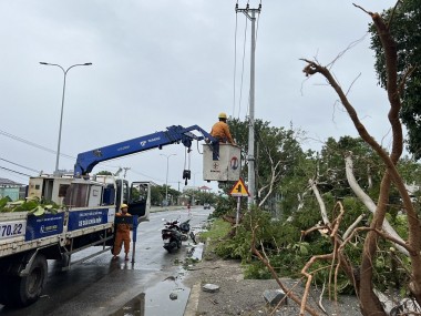 Ảnh hưởng của bão Noru đến vận hành nguồn và lưới điện