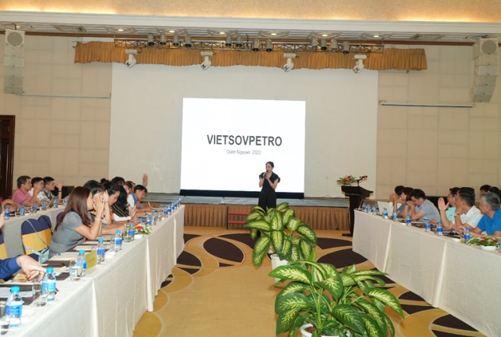 Vietsovpetro nâng cao kiến thức về truyền thông nội bộ và văn hóa doanh nghiệp