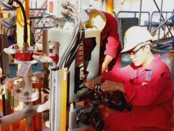 Khai thác dầu khí ổn định và an toàn