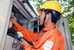 EVN HANOI triển khai lắp đặt hệ thống đo đếm điện từ xa