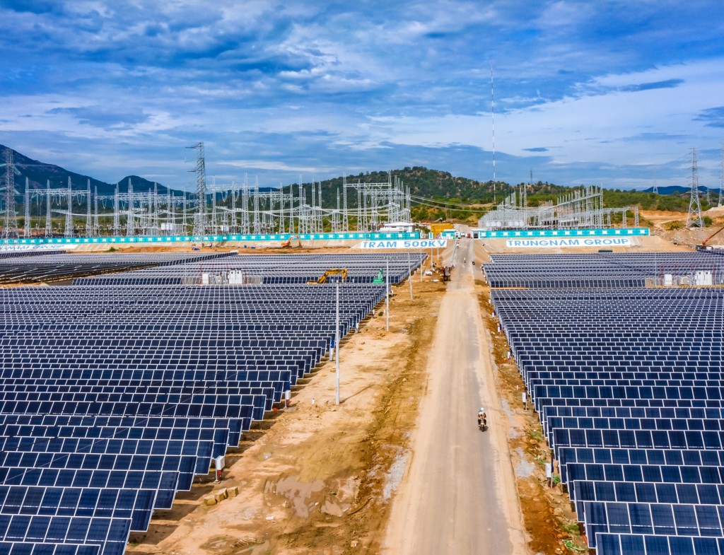 Kết luận của Chính phủ về việc dừng khai thác phần công suất điện mặt trời Thuận Nam