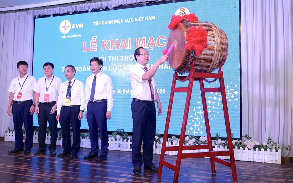 Khai mạc Hội thi Thợ giỏi Tập đoàn Điện lực Việt Nam năm 2022