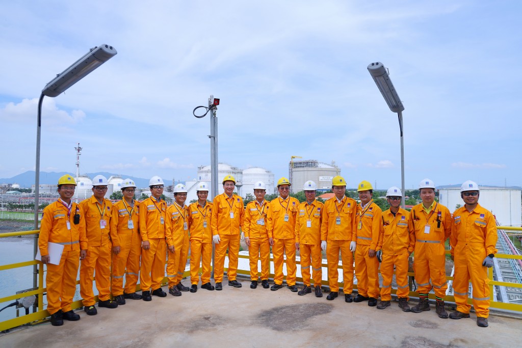 Phỏng vấn Chủ tịch HĐQT PV GAS trước ngày khánh thành giai đoạn 1 Kho cảng LNG Thị Vải