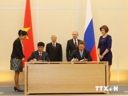 Việt Nam - Nga ký thêm nhiều hợp tác dầu khí mới