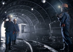 Đối tác Ba Lan hỗ trợ TKV cơ giới hóa vận tải hầm lò