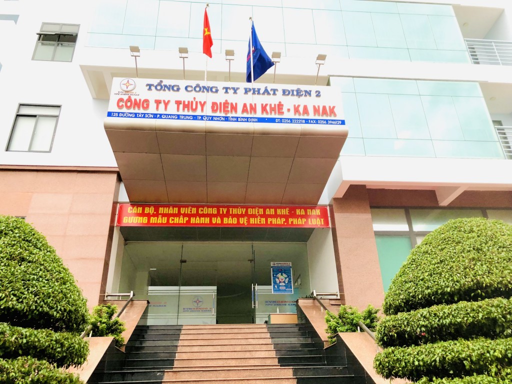 Thủy điện An Khê-Kanak tích cực hưởng ứng Ngày Pháp luật Việt Nam