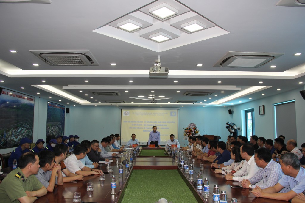 Bí thư tỉnh ủy Quảng Ninh làm việc với Than Hà Lầm