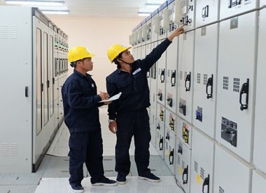 Chuyển đổi số trong vận hành lưới điện trên đảo Phú Quý