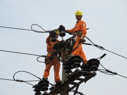 Nỗ lực cải tạo lưới điện trung, hạ áp nông thôn Bắc Ninh