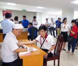 EVNSPC tham gia hoạt động hiến máu nhân đạo