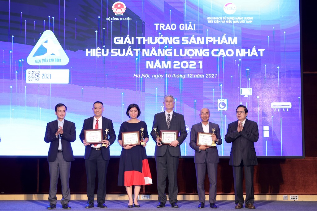 Trao giải ‘Giải thưởng hiệu quả năng lượng trong công nghiệp, xây dựng 2021’